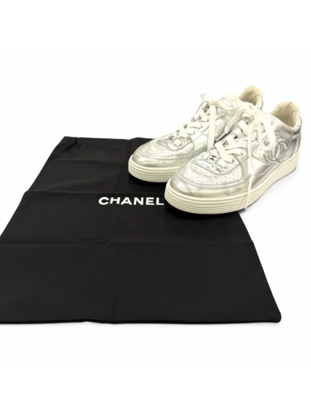 Chanel CC Logo Lace-up Leather Low Top Sneakers Silver